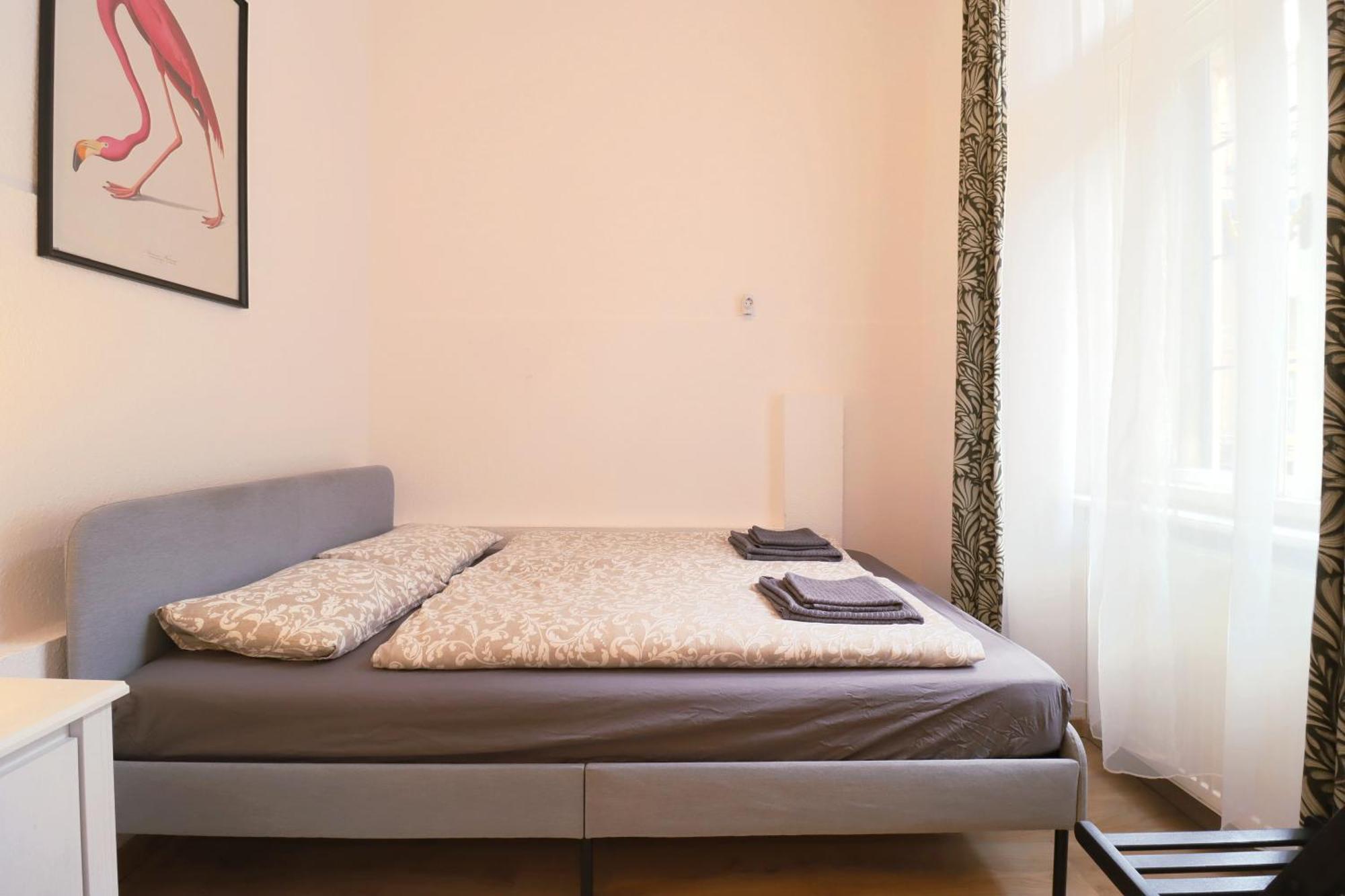Joseph Boulevard Apartment - 3Bdr, 2Bath, 8Ppl Будапеща Екстериор снимка